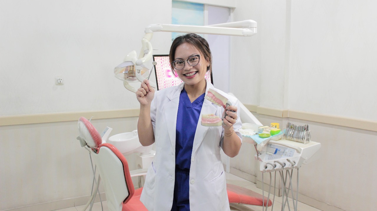 drg. Dwi Putri A. S.